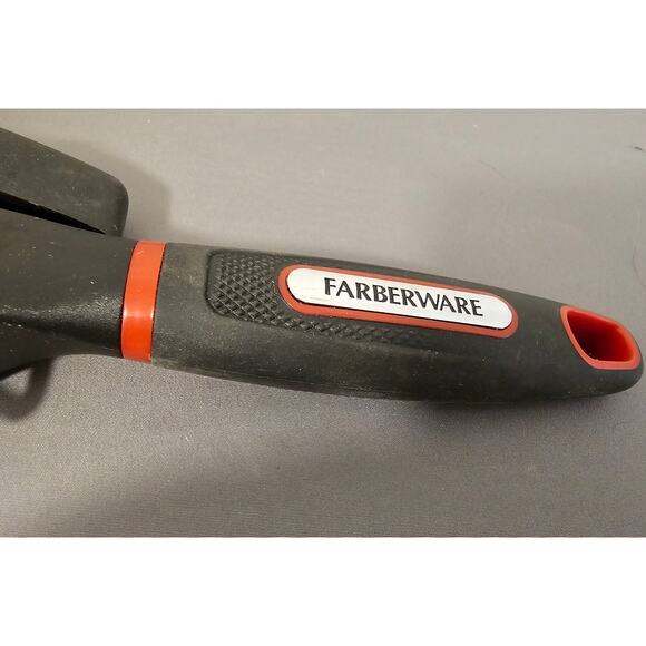 Farberware Smooth Edge Manual Can Opener - Black and Red Grips - 7” - Picture 3 of 7